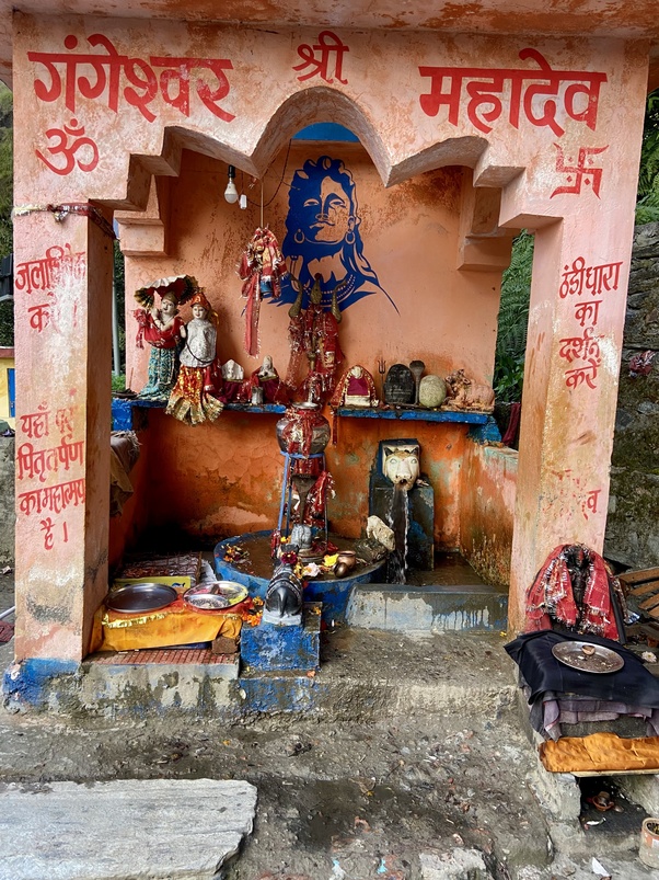 gangnani temple image
