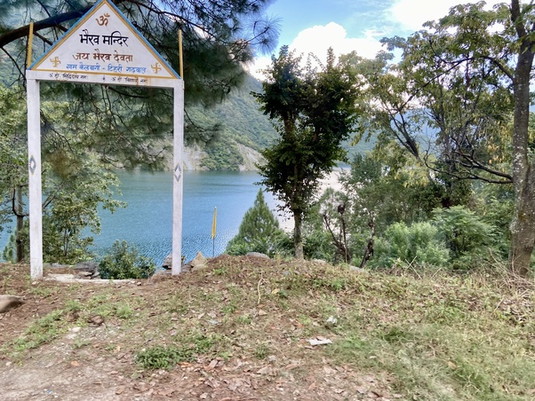 himalaya lake image